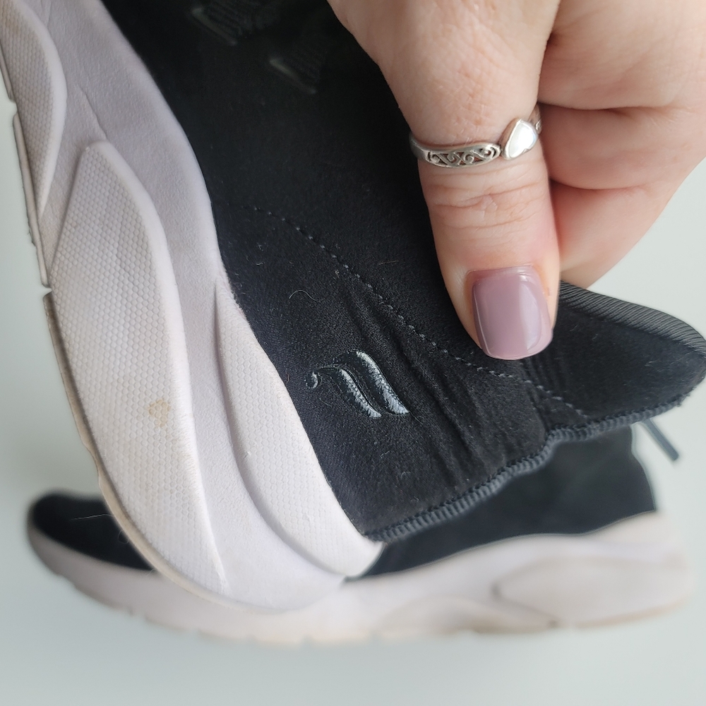 Fabletics Shoes - Picture 6 of 11